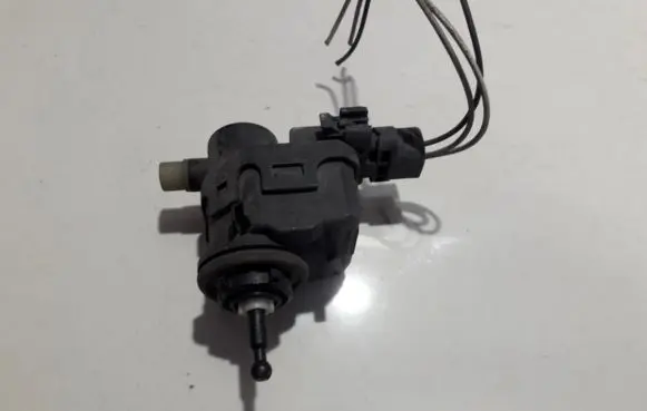 Renault Clio II Headlight level adjustment motor 7700420737