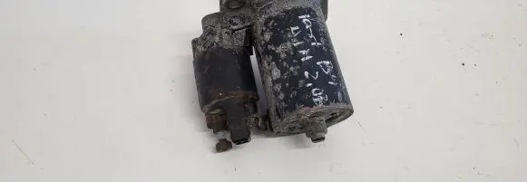 Volkswagen Golf III Starter motor