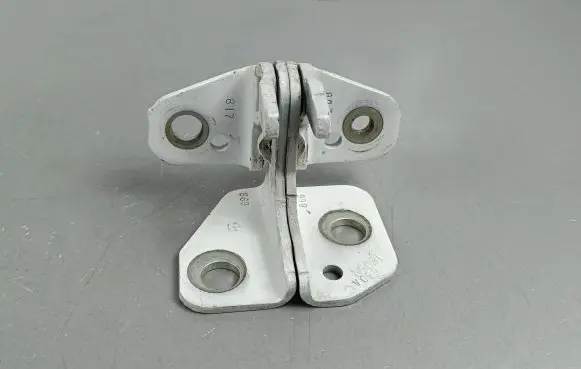 Jeep Grand Cherokee Front door upper hinge