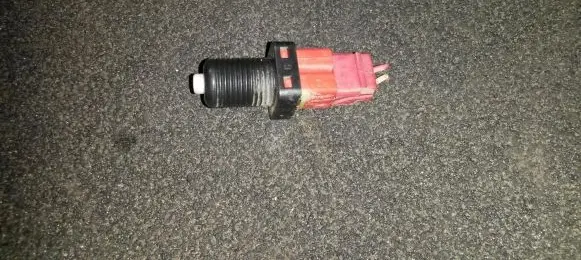 Peugeot 607 Brake pedal sensor switch Nenustatyta