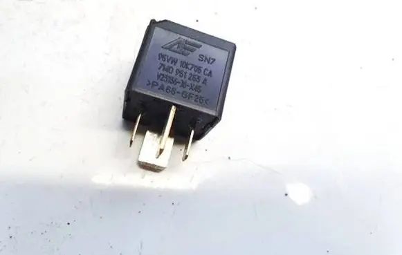 Audi TT Mk1 Other relay 7m0951253a