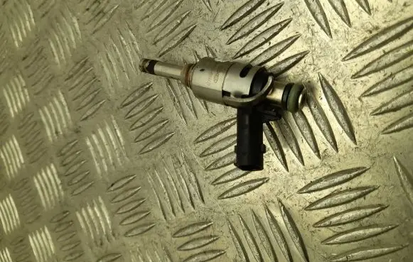 KIA Ceed Fuel injector 3531003AC0