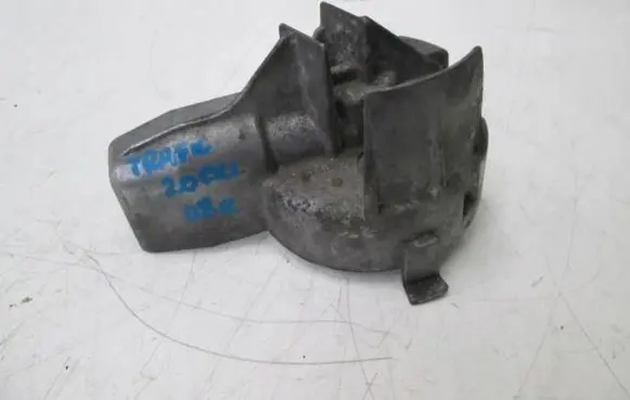 Opel Vivaro Fuel filter housing 