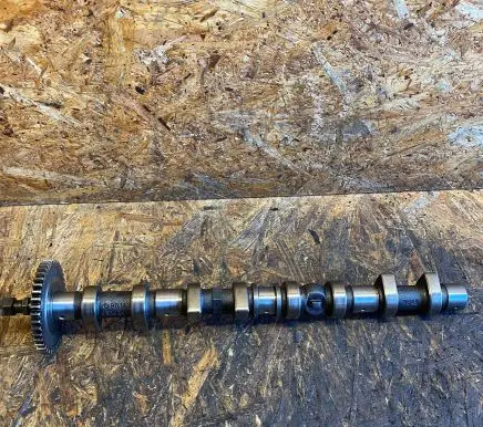 Mercedes-Benz C W203 Camshaft R6110510101 R611