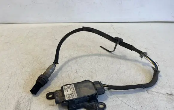 Opel Vivaro Lambda probe sensor 0281006851 9816276480