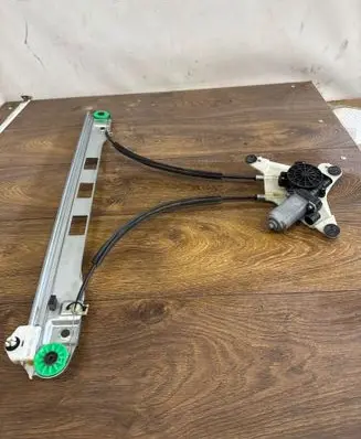 Renault Master III Front door window regulator with motor 807200008r