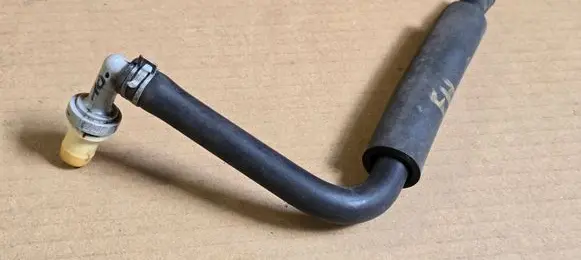 Suzuki Ignis Valve vacuum 1811854D00 1119354D01