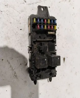 Volvo S40, V40 Fuse module 0J250141 9004