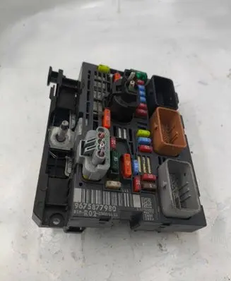Citroen Berlingo Fuse box set 9675877980