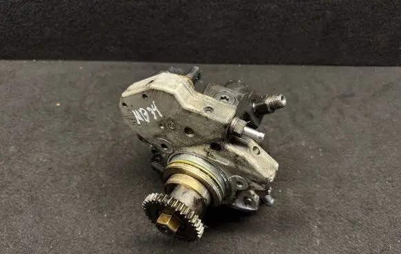 Mercedes-Benz GLE (W166 - C292) Fuel injection high pressure pump A6420701301 0445010323 A64215080915