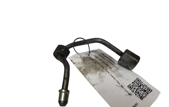 BMW 1 E81 E87 Fuel injector supply line/pipe 