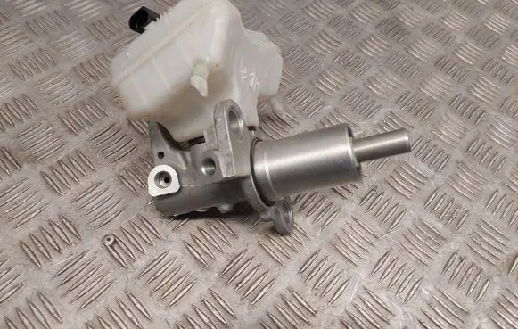 Audi A8 S8 D4 4H Master brake cylinder 8K0611301A