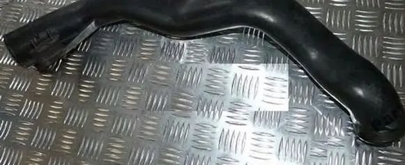 Renault Laguna I Intercooler hose/pipe
