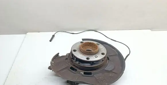 BMW 1 F20 F21 Rear wheel hub spindle/knuckle 