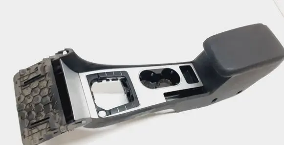Volkswagen PASSAT B7 USA Armrest