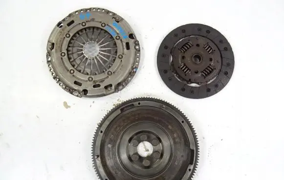 Volkswagen Golf VII Clutch set kit 04C141026B