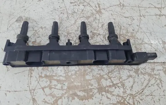 Citroen C8 High voltage ignition coil 9645333180 2526131A