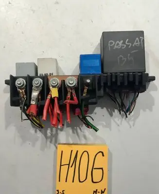 Volkswagen PASSAT B5 Fuse box set 8L0941822A