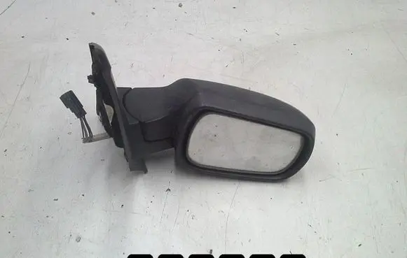 Ford Fusion Front door electric wing mirror