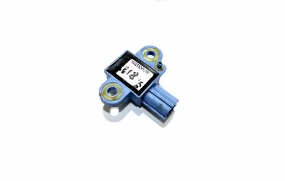 Volkswagen Golf V Airbag deployment crash/impact sensor