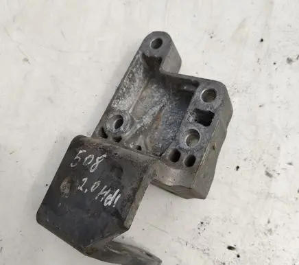 Peugeot 508 Engine mounting bracket 9672677680