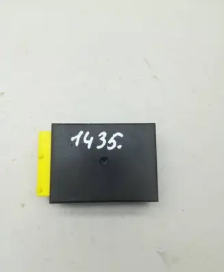 BMW 5 E39 Window wiper relay 61358362277