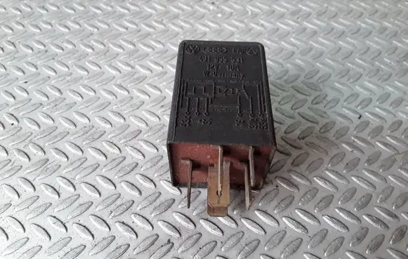 Audi 80 90 B3 Window wiper relay 431955531