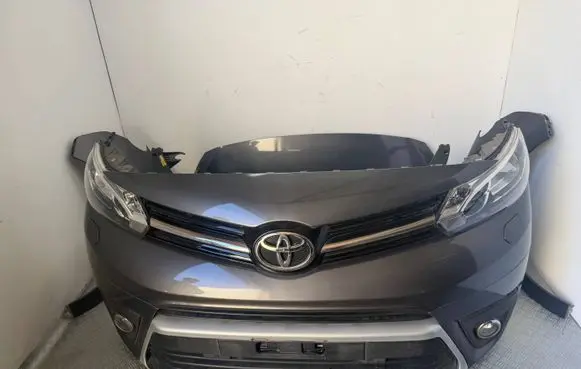 Toyota Proace Front piece kit 
