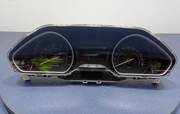Peugeot 208 I Speedometer (instrument cluster) 9822621180