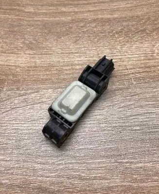 Audi A3 S3 8P Airbag deployment crash/impact sensor 4B0959643D 020486