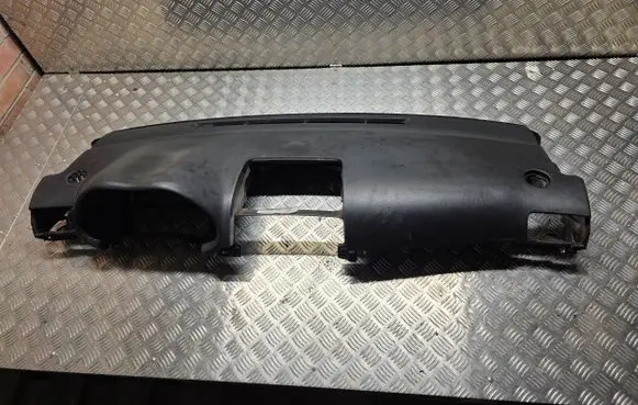 Toyota Avensis T250 Dashboard