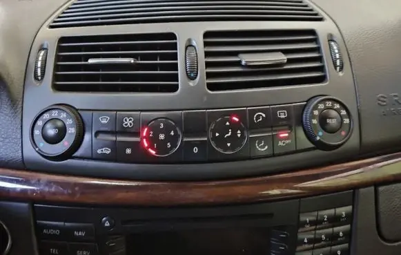 Mercedes-Benz E W211 Climate control/heater control trim 2118300085 IMPRK1379841
