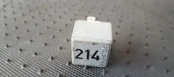 Audi A4 S4 B5 8D Other relay 443951253K 899512000