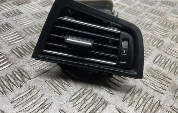 BMW 5 F10 F11 Dashboard side air vent grill/cover trim 9166888 9166894