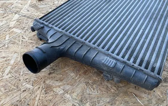 Audi A6 S6 C5 4B Coolant radiator