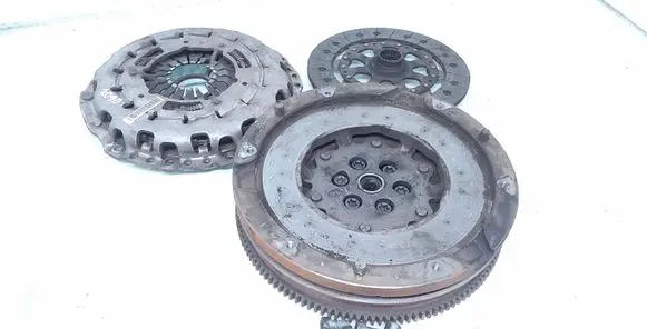 BMW 1 F20 F21 Clutch set kit 7621180 21217621180 7614325