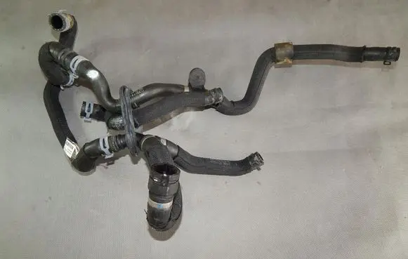 Audi A8 S8 D4 4H Heater radiator pipe/hose 4H1819372AG
