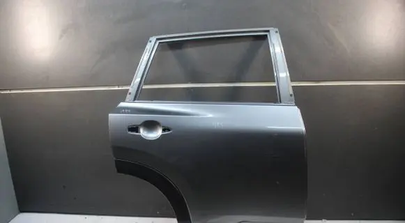 Nissan X-Trail T33 Rear door 