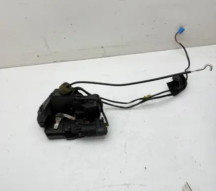 Mercedes-Benz CLS C219 Rear door lock A2197300635