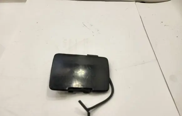 Volvo S80 Front tow hook cap/cover 08693379