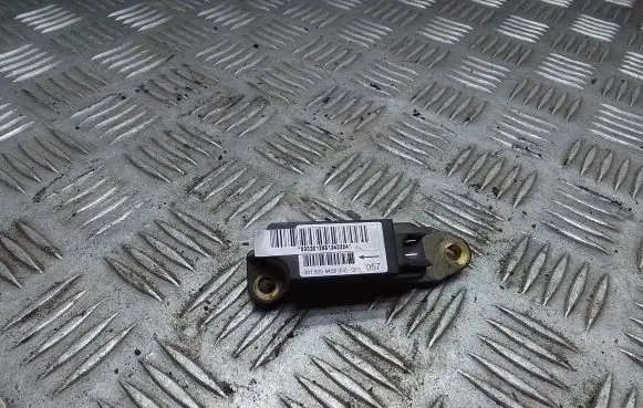 Mercedes-Benz C W203 Airbag deployment crash/impact sensor 0018204426