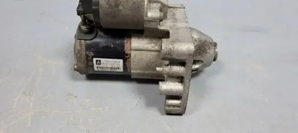Peugeot 207 Starter motor V755001780