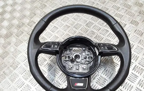 Audi A1 Steering wheel 611013700
