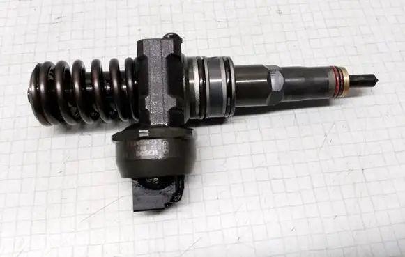 Seat Ibiza III (6L) Fuel injector 038130073AG 0414720215