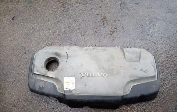 Volvo V70 Engine cover (trim) 30757535