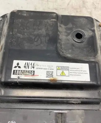 Mitsubishi Outlander Engine control unit/module 1860C539
