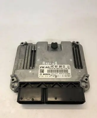 Volkswagen PASSAT B8 Engine control unit/module 04E907309CG 0261S19265