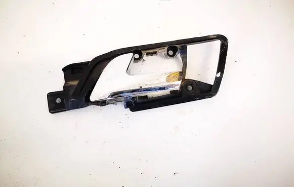 Volkswagen Polo IV 9N3 Rear door interior handle 6q0839173