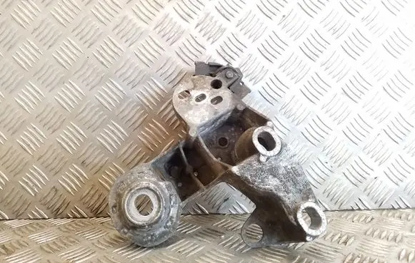 Volkswagen PASSAT B5.5 Engine mounting bracket 4B0199352B