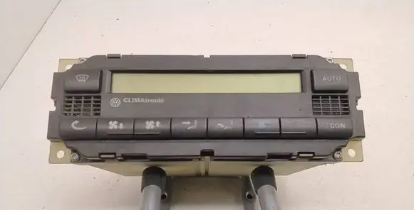 Volkswagen PASSAT B5 Climate control unit 1J1907044 5HB00761700